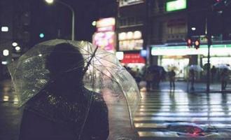 雨天正能量的句子，下雨天唯美的句子